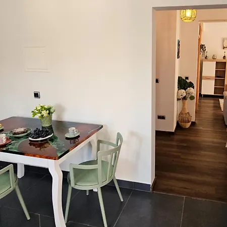 Lägenhet Lower Floor In Flor Do Campo -